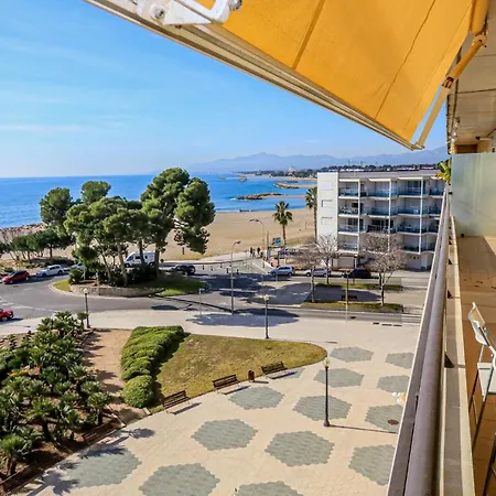 Litoral Costa Dorada - La Salle Only Families Apartment Cambrils