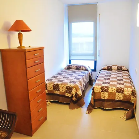 Litoral Costa Dorada - La Salle Only Families Apartment Cambrils