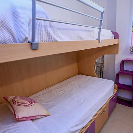 Litoral Costa Dorada - La Salle Only Families شقة