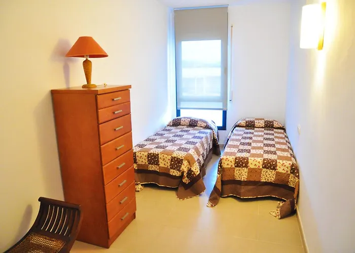 Litoral Costa Dorada - La Salle Only Families Apartment Cambrils
