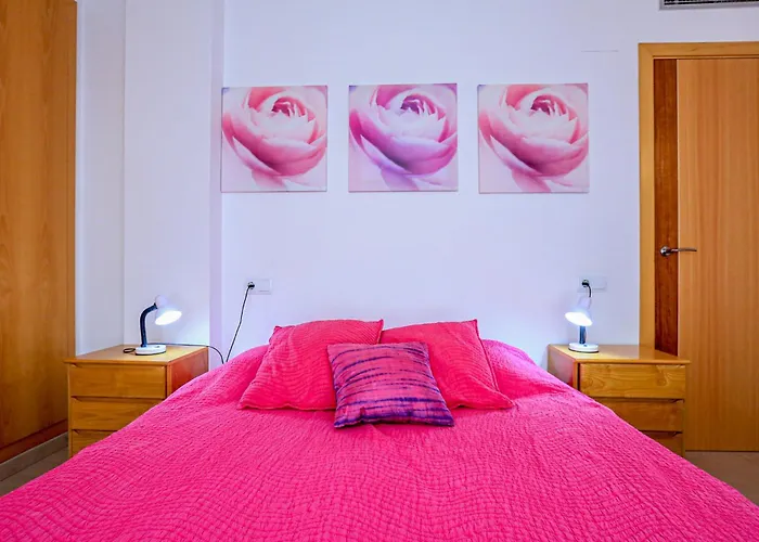 Litoral Costa Dorada - La Salle Only Families Apartment