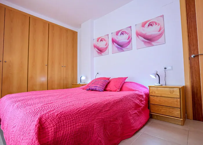 Litoral Costa Dorada - La Salle Only Families Apartment
